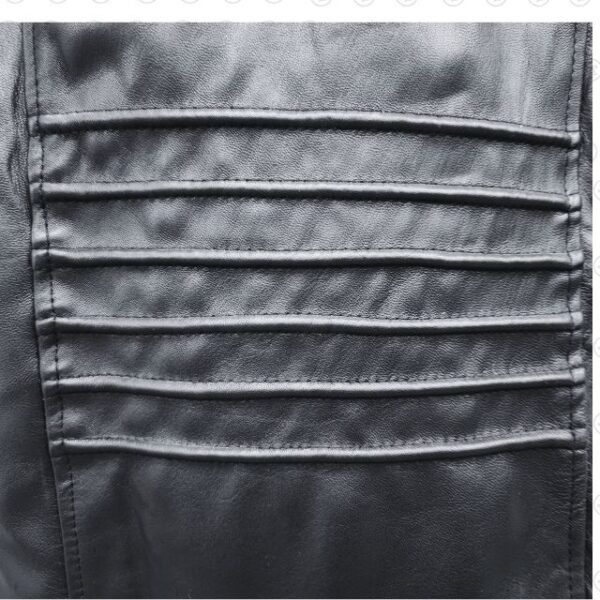 xr:d:DAFKcF82ic4:10,j:33796494250,t:22082616 Giacca da motociclista in pelle nera con cappuccio firmata