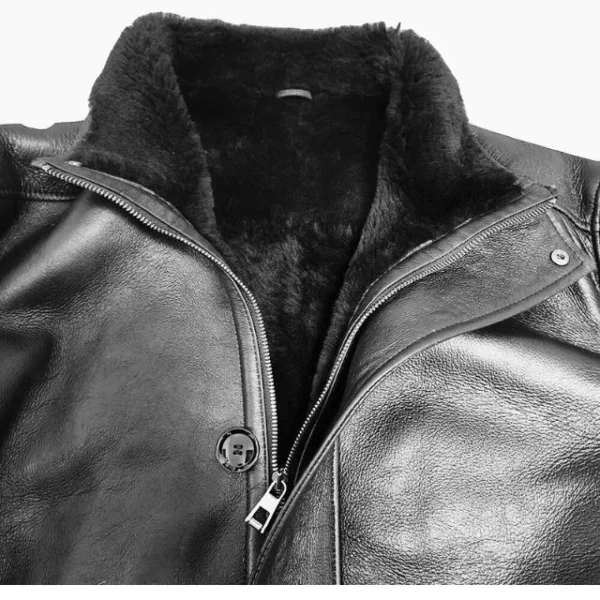 Ralph-black-shearling-long-coat-for-men-collar-600x600-1.webp Cappotto lungo in pelle di pecora nera di Ralph per uomo
