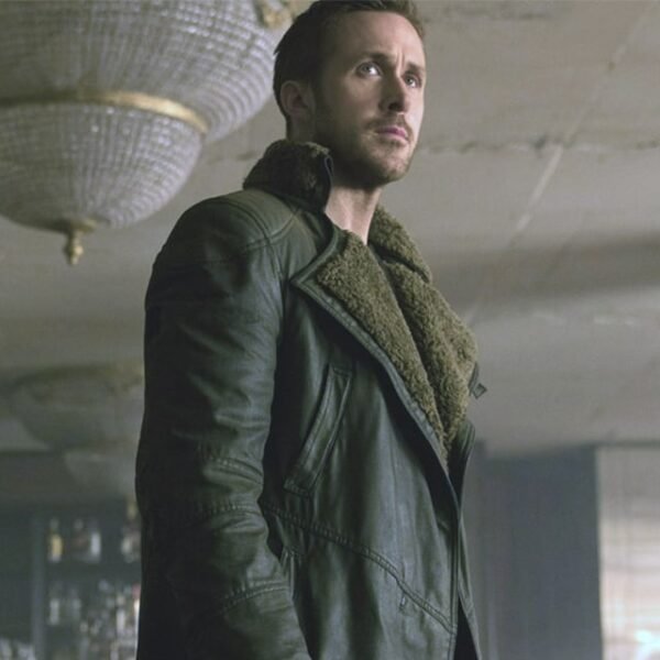 Ryan-Gosling-Blade-Runner-1-600x600-1.jpg Cappotto in pelle Blade Runner 2049