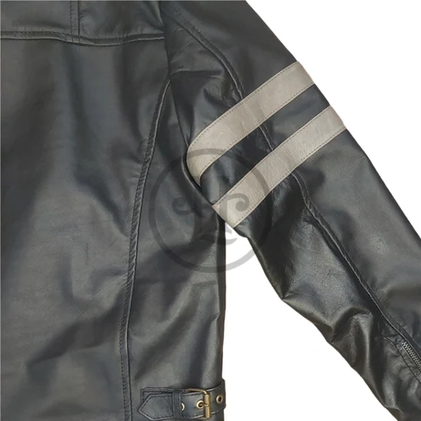 leon-kennedy-jacket-sleeves-stripe-600x600-1.webp Giacca in pelle di pecora Leon Kennedy da uomo